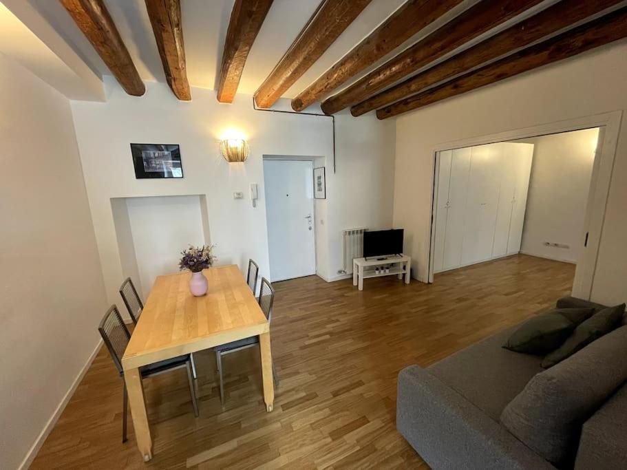 Apartment Tortona, 12 - Tra Fashion E Design